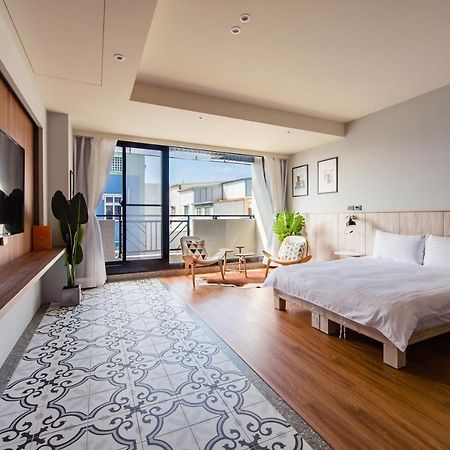 I Am Here B&B تاينان المظهر الخارجي الصورة